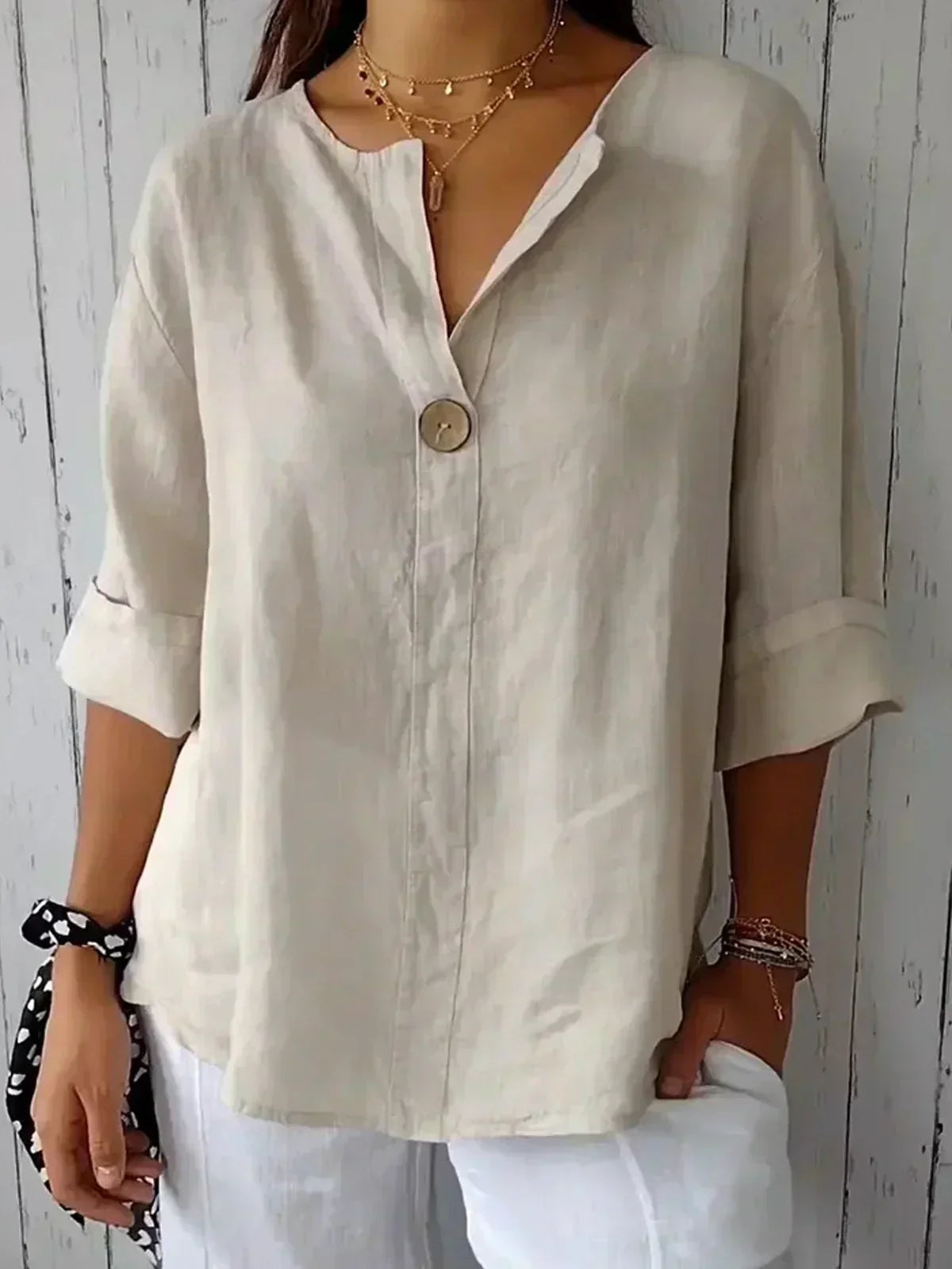Juniper – Relaxed V-Neck Blouse