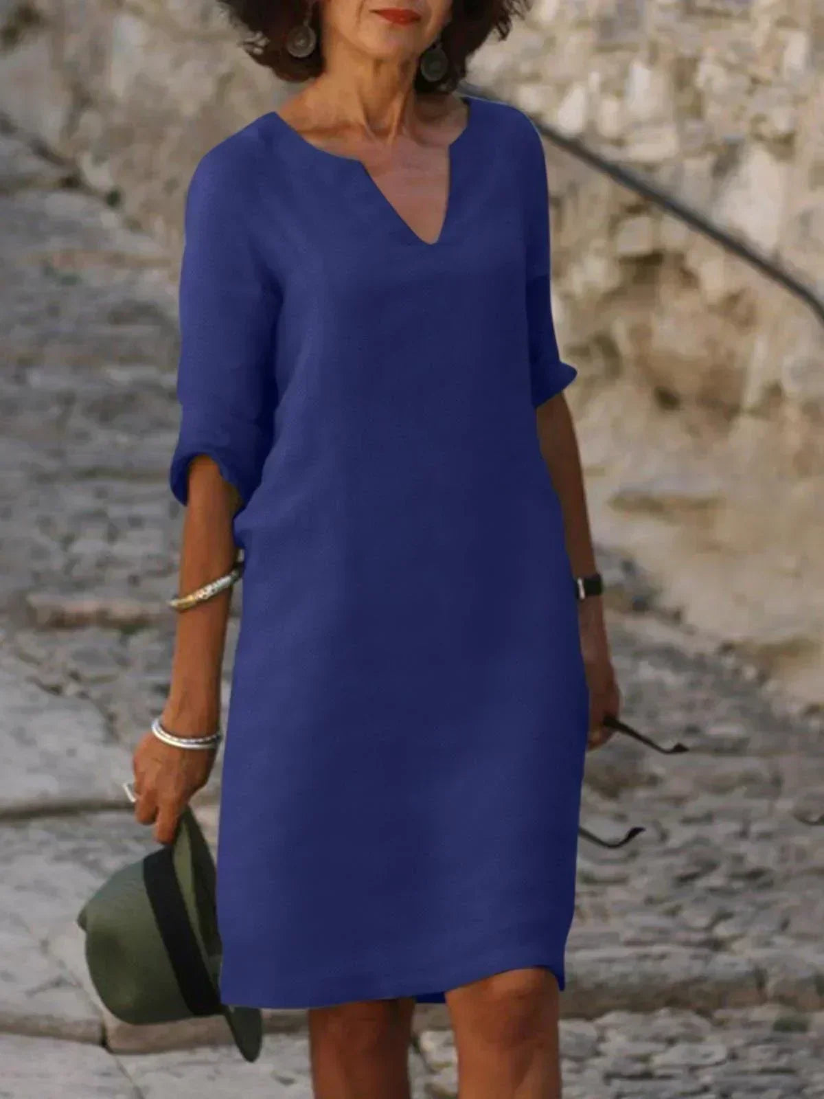 Fiora – Elegant Dress with V-Neck