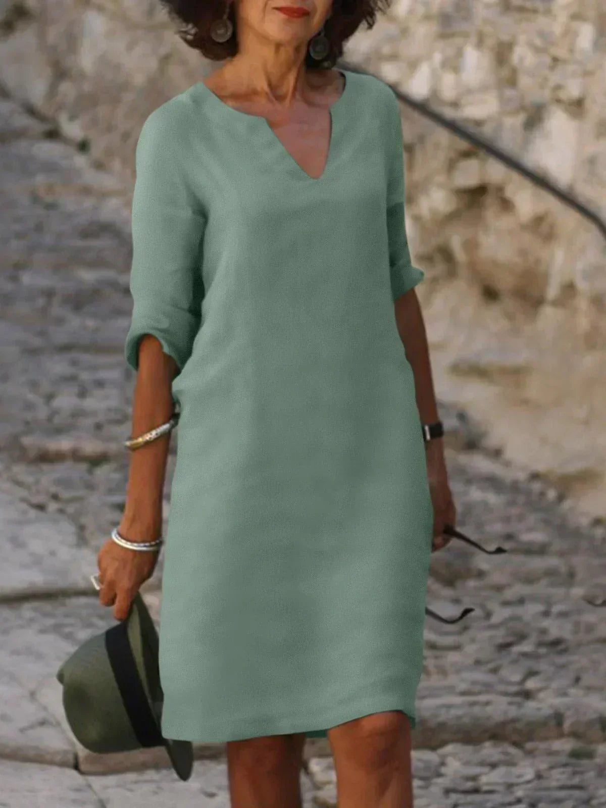 Fiora – Elegant Dress with V-Neck