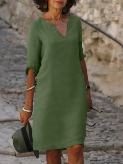 Fiora – Elegant Dress with V-Neck